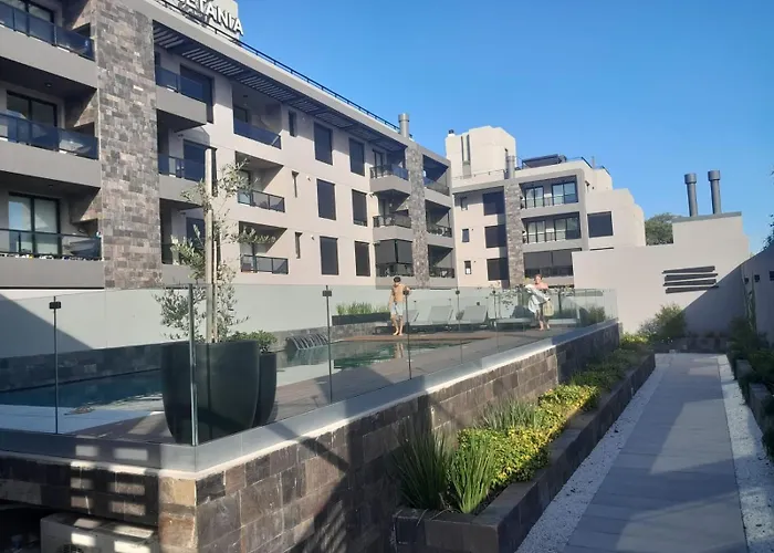Las Pircas Housing